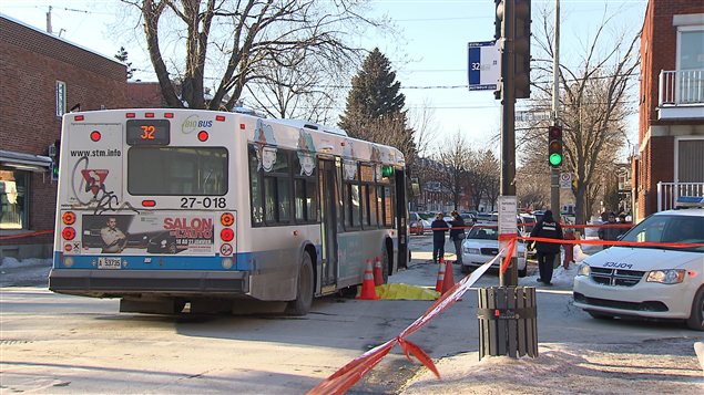 Un autobus de la STM a happé mortellement un piéton.