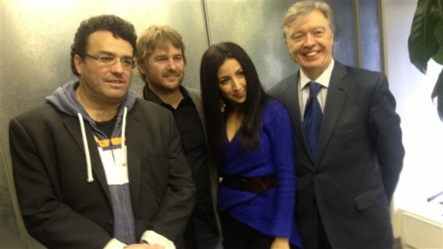 Alan Côté, membre du conseil d'administration du CALQ, Guillaume Déziel, gérant du groupe Misteur Valaire, la chanteuse Lynda Thalie et Yvan Gauthier, directeur du CALQ, participeront au forum.