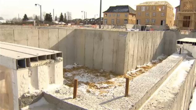 Le prix du coulage de fondations de maisons dans la région de Toronto serait gonflé illégalement.