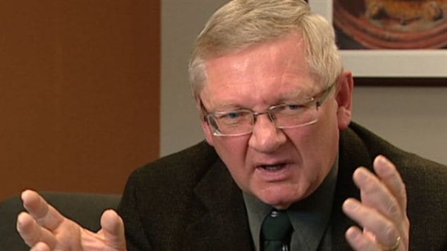 Brian Fljeldheim, directeur d'Élections Alberta