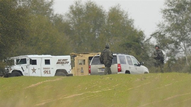L'opération des autorités sur le site de la prise d'otage.