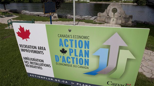 Une publicité associée au Plan d'action économique du gouvernement conservateur en Ontario le 23 août 2010. 