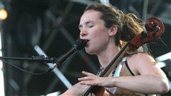 La chanteuse et violoncelliste Jorane. La chanteuse et violoncelliste Jorane.
