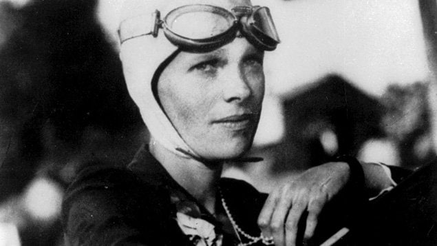 Amelia Earhart, pionni�re de l'aviation et auteure am�ricaine, la premi�re femme pilote � traverser en solo l'oc�an Atlantique.