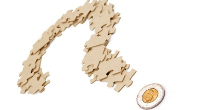 Le Canada est la onzième puissance économique mondiale avec un Produit intérieur brut de  presque 1 900 milliard de dollars. L'économie canadienne est fortement liée à l'économie des États-Unis, en raison de la proximité géographique et de traités commerciaux : le traité sur l'automobile (1965-2001), l'accord de libre-échange canado-américain (ALE ou FTA en anglais) de 1989 et l'Accord de libre-échange nord-américain (ALÉNA) de 1994. 