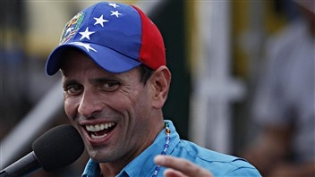 El candidato opositor Henrique Capriles, en una manifestación política.