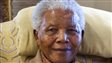Nelson Mandela «&nbsp;réagit bien au traitement&nbsp;», mais son état demeure sérieux