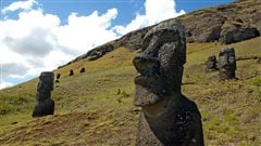 <b>Statues de pierre sur l'�le de P�ques</b> | �AFP/ Martin Bernetti