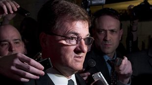 El diputado conservador Leon Benoit cuando se retiraba de la reunión de diputados de su partido el pasado 27 de marzo.
