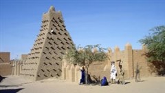 La mosqu�e Sankor�, � Toumbouctou, au Mali / � Senani P, Atamari, Wikip�dia