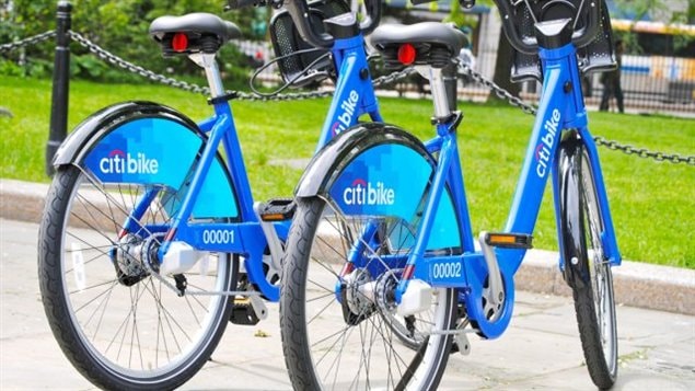 Le jour du lancement du CitiBike à New York 6000 vélos BIXI seront mis à la disposition des citoyens et des visiteurs.