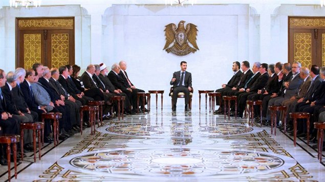الرئيس الأسد مستقبلا أمس وفدا من الأحزاب اللبنانية المؤيدة للنظام السوري