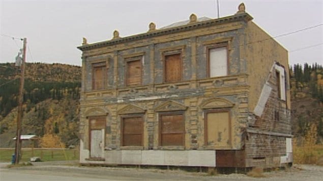 L'édifice historique de la CIBC à Dawson City au Yukon