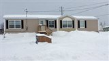 Maison préfabriquée envoyée par le gouvernement fédéral à Attawapiskat