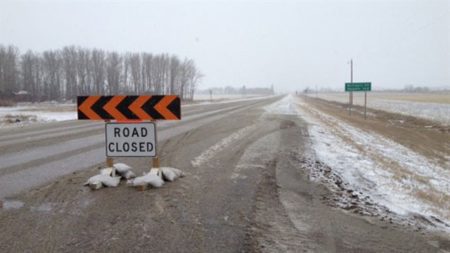 La route 10 dans l'ouest du Manitoba, fermée à la circulation 