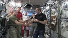 Chris Hadfield cède les commandes de la Station spatiale internationale