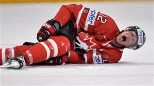Rééducation de trois mois pour Staal
