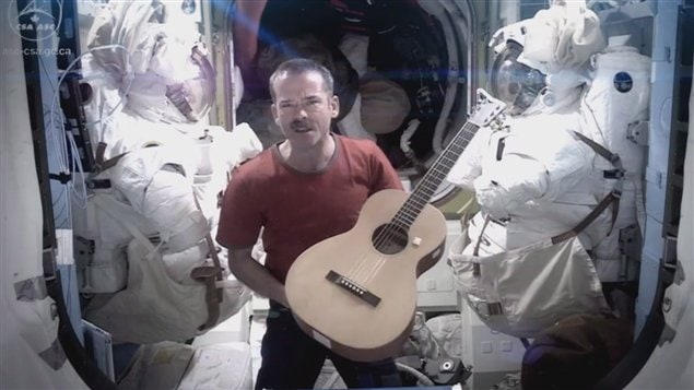 Chris Hadfield, l'astronaute le plus connu dans le monde.