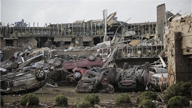 Tornado monstruo en Oklahoma deja decenas de muertos – RCI | Español