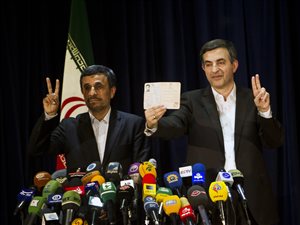 Iran : Ahmadinejad conteste l’exclusion de son candidat à sa succession Image accompagnant la nouvelle