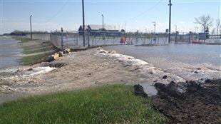 Inondations Manitoba : le poste frontalier de Gretna est fermé