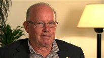 Enveloppes brunes à Laval : Bernard Landry approché