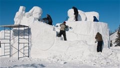 Sculpteurs sur neige
