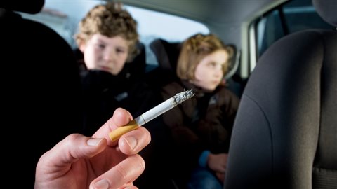 Pour vous protéger vous et vos enfants, vous devez commencer par maîtriser vos émotions.