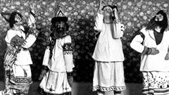 Des danseurs du <em>Sacre du printemps</em> en 1913