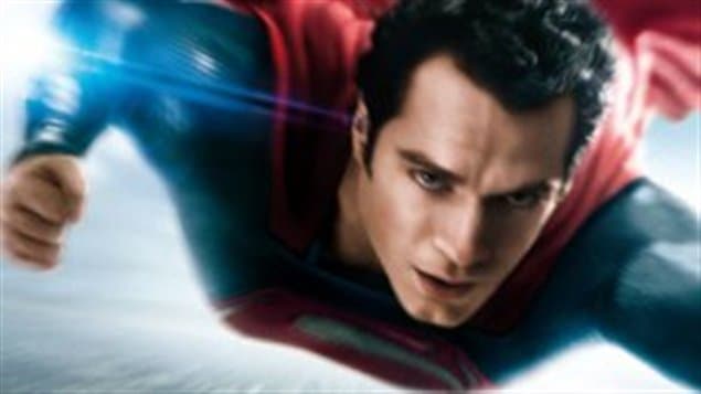سوبرمان في أحد مشاهد فيلم : الرجل الفولاذي