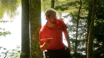 Benoît Turcotte de l’Association de Disc Golf de Montréal