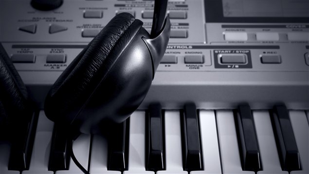  Clavier et casque d'écoute