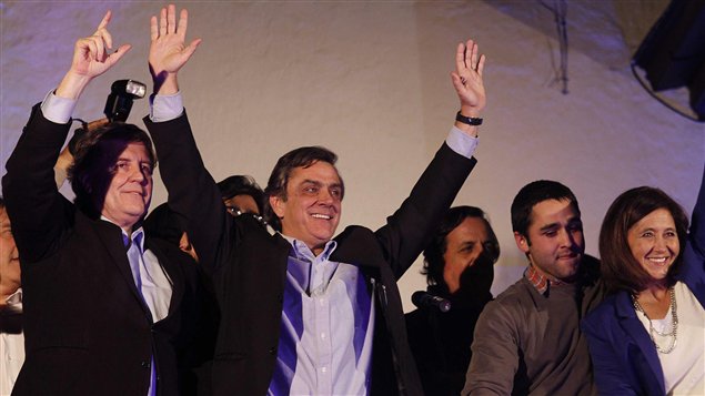 El ex candidato presidencial, Pablo Longueira, cuando fue proclamado como el representante de la derecha. Longueira renunció a su candidatura por problemas de salud. 