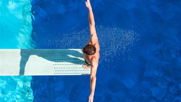 Le plongeon n'est pas le sport préféré de Jean-Patrick Balleux, mais de son héro du vendredi, oui. Le plongeon n'est pas le sport préféré de Jean-Patrick Balleux, mais de son héro du vendredi, oui.