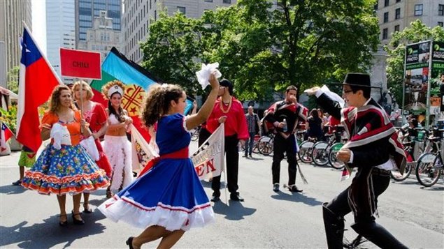 Danzas chilenas en el Desfile de la Amistas Nuestroamericana