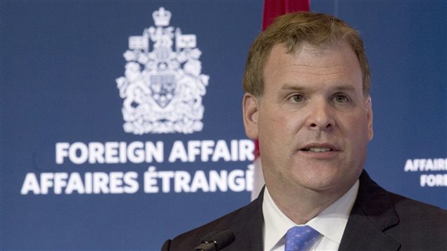 Le ministre des Affaires étrangères du Canada, John Baird