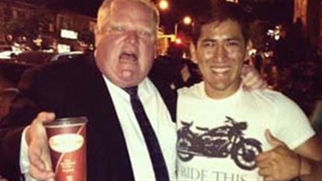 Cette photo a été tirée d'une vidéo embarrassante pour la maire de Toronto, Rob Ford.