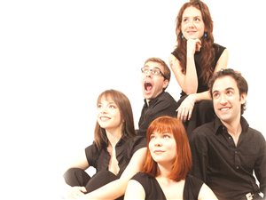 Les flûtistes du quintette : Marie-Laurence Primeau, Vincent Lauzer, Caroline Tremblay, Alexa Raine-Wright, Jean-Michel Leduc