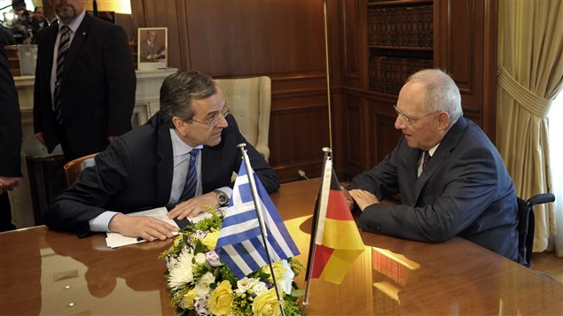 El primer ministro griego Antonis Samaras y el ministro alemán de Finanzas, Wolfgang Schäuble.