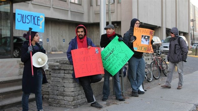 Protestas en Canadá exigiendo más transparencia de las compañías mineras y denunciando el asesinato de Mariano Abarca.