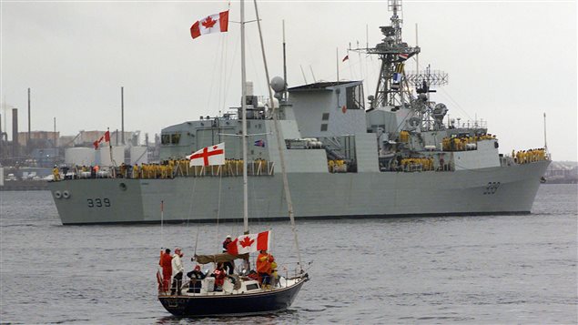 Un navire militaire canadien a participé la semaine dernière à une opération de la garde côtière des États-Unis qui a permis la saisie de plus de 1,1 tonne de cocaïne dans l'océan Pacifique. 