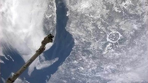 L'est du Québec et le cratère de Manicouagan vu de la navette spatiale américaine.