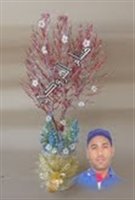 ... يحوّل النفايات إلى ورود وزهور