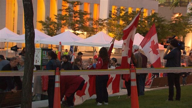 Une petite contre-manifestation avait aussi été organisée.