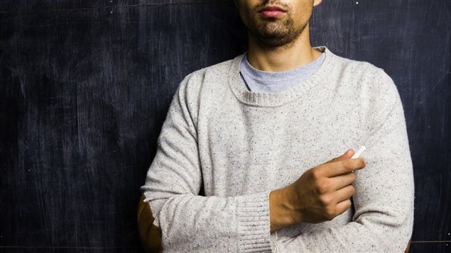 Dans certaines universités québécoises, près de la moitié des futurs professeurs échoue au TECFÉE. Dans certaines universités québécoises, près de la moitié des futurs professeurs échoue au TECFÉE.