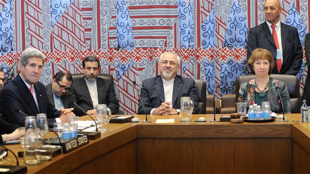 وزراء خارجية الدول الست الكبرى مع وزير الخارجية الإيراني