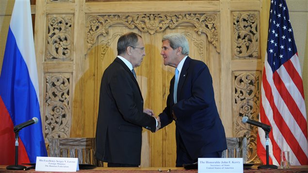 http://img.src.ca/2013/10/07/635x357/AFP_131007_hf8eg_kerry-lavrov-indonesie_sn635.jpg