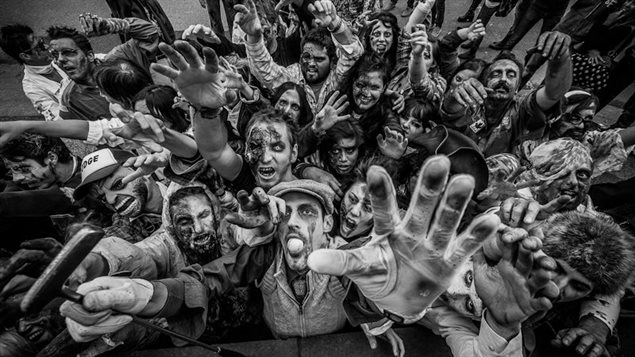 Zombies lors de la Marche des zombies 2012 de Montréal.