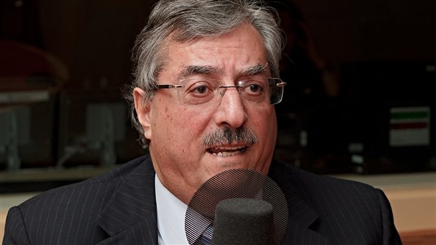 البروفسور سامي عون مشاركاً في برنامج إذاعي من المحطة الأولى لراديو كندا في نيسان (ابريل) 2011