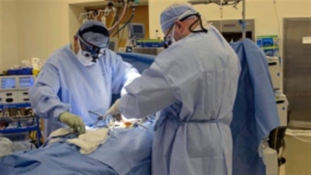 A kidney transplant would save $340 to treat patients with kidney disease, even if $10,000 were paid to the donor, say researchers.